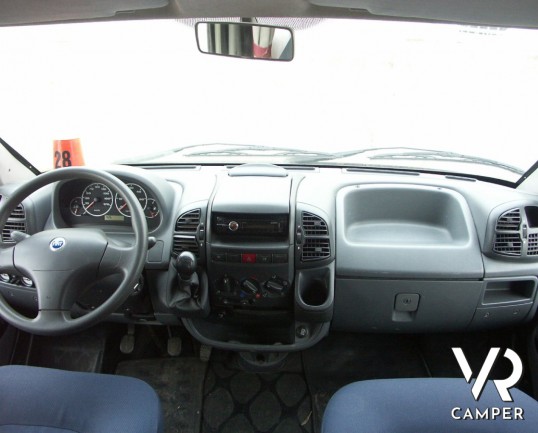 Miller Oklahoma: camper semintegrale usato con letto alla francese in ottime condizioni. In vendita a Torino.