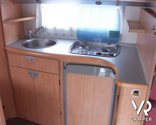 Miller Oklahoma: camper semintegrale usato con letto alla francese in ottime condizioni. In vendita a Torino.