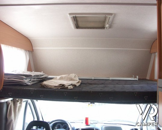 Mirage 685 garage: camper usato mansardato a Torino con ampio garage, su meccanica Ducato Maxi e in ottime condizioni di utilizzo