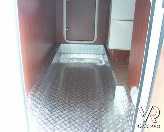 MOBILVETTA KEA 87P - camper usato a torino, semintegrale con garage, occasione camper