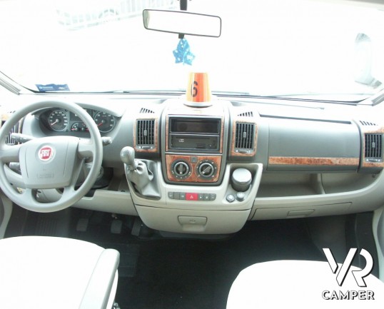 MOBILVETTA KEA 87P - camper usato a torino, semintegrale con garage, occasione camper