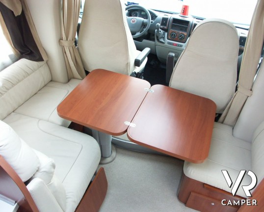 MOBILVETTA KEA 87P - camper usato a torino, semintegrale con garage, occasione camper