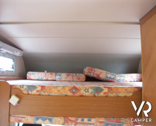 mobilvetta top drive 70 garage, mansardato con grande garage su meccanica iveco