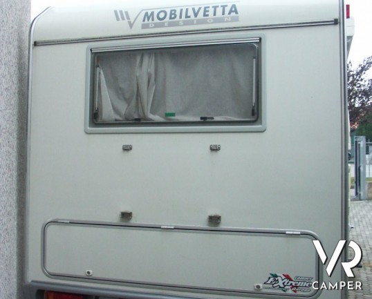 mobilvetta top drive 70 garage, mansardato con grande garage su meccanica iveco