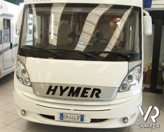 HYMER B-KLASSE 594: motorhome usato con garage Hymer. Camper in ottime condizioni di usura e molto ben accessoriato.
