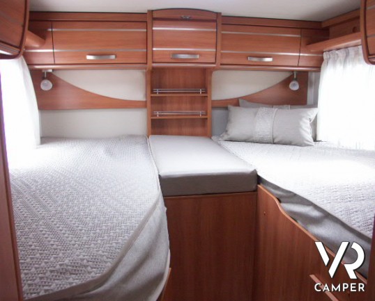 Hymer ML-T 580: semintegrale su mercedes con letti gemelli posteriori e garage