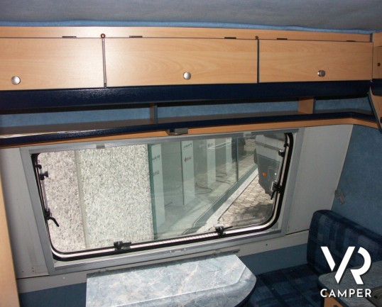 ALLCAR ROULOTTE: caravan usata di piccole dimensioni, 3 posti con condizionatore a tetto, rimorchiabile con tutte le auto.