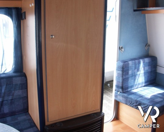 ALLCAR ROULOTTE: caravan usata di piccole dimensioni, 3 posti con condizionatore a tetto, rimorchiabile con tutte le auto.