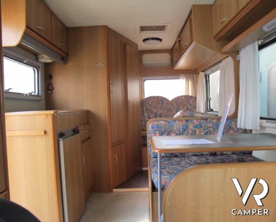 Rimor Brig 648: camper usato mansardato per prima esperienza con 6 posti omologati su meccanica Ford a trazione posteriore