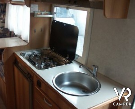 Rimor SuperBrig 680: camper mansardato usato 7 posti letto, 6 posti omologato con garage.