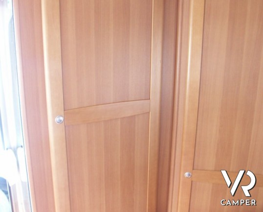 Roller Team Granduca 215 P: camper semintegrale usato con portamoto su meccanica ducato 2.8 jtd