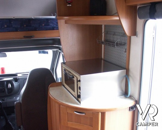 Roller Team Granduca Garage: camper usato occasione in piemonte con garage, trazione posteriore gemellato, in ottimo stato.