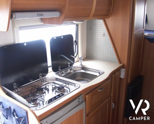 Roller Team Granduca Garage: camper usato occasione in piemonte con garage, trazione posteriore gemellato, in ottimo stato.