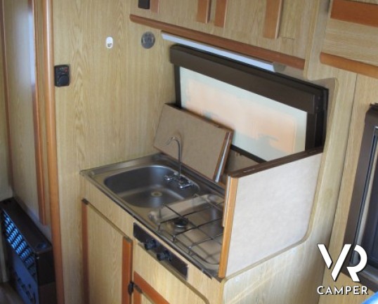 SafaryWays Camper: camper furgonato attrezzato su meccanica Iveco con trazione posteriore