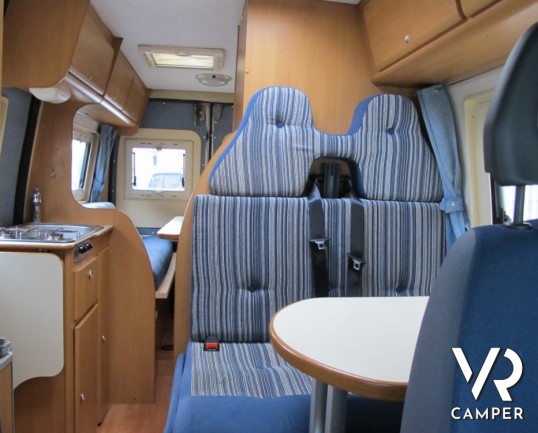 Trigano Eurocamp 1: camper furgonato usato con letto matrimoniale in coda, ottimo per chi ama viaggiare velocemente