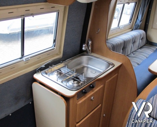 Trigano Eurocamp 1: camper furgonato usato con letto matrimoniale in coda, ottimo per chi ama viaggiare velocemente