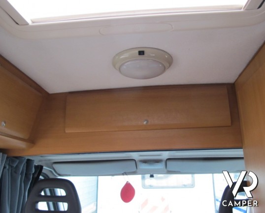 Trigano Eurocamp 1: camper furgonato usato con letto matrimoniale in coda, ottimo per chi ama viaggiare velocemente