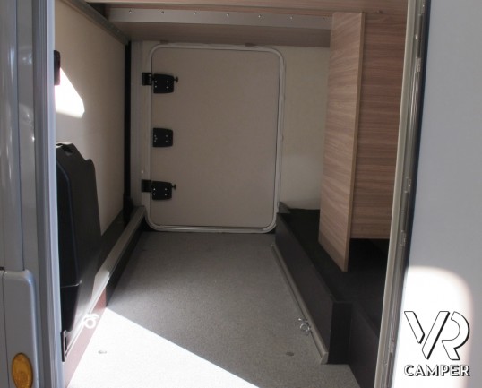 Burstner Ixeo T 690 G_camper semintegrale nuovo_letti gemelli_pacchetto ixeo premium_vendita camper torino druento