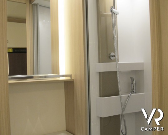 Burstner Lyseo TD 710 G_camper semintegrale nuovo_camper letto matrimoniale_camper con garage_camper 2019_italiavr_concessionaria camper torino druent