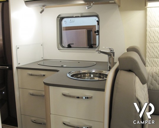 Burstner Lyseo TD 710 G_camper semintegrale nuovo_camper letto matrimoniale_camper con garage_camper 2019_italiavr_concessionaria camper torino druent