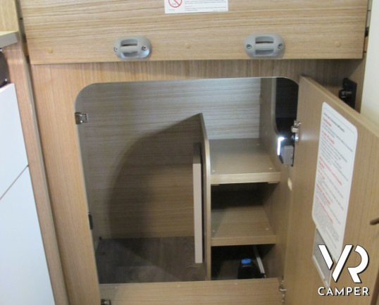 Carado T 132 - camper nuovo, semintegrale letto matrimoniale, 3 posti letto, occasione camper, concessionaria camper torino druento