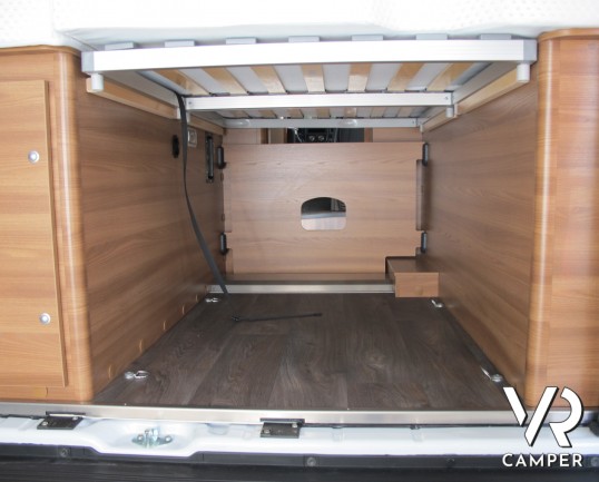 Carado Vlow 600_furgonato 3 posti letto_letto matrimoniale trasversale_furgone nuovo_furgone carado_italiavr_vendita camper nuovi e usati torino druen