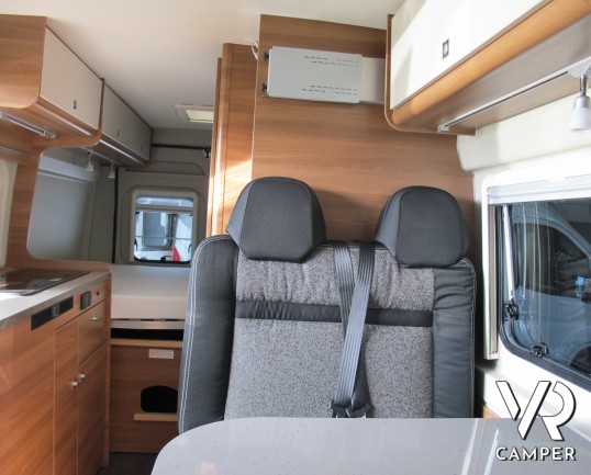 Carado Vlow 600_furgonato 3 posti letto_letto matrimoniale trasversale_furgone nuovo_furgone carado_italiavr_vendita camper nuovi e usati torino druen