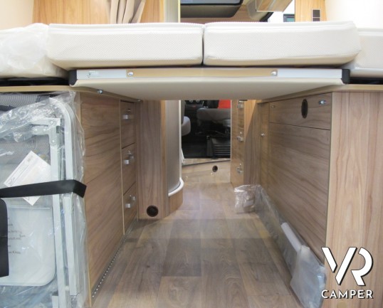 HymerCar Ayers Rock furgonato nuovo 2 posti letto, con tetto sollevabile, anno 2019_ItaliaVR concessionaria camper torino druento