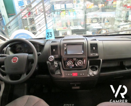 HymerCar Ayers Rock furgonato nuovo 2 posti letto, con tetto sollevabile, anno 2019_ItaliaVR concessionaria camper torino druento