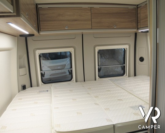HymerCar Ayers Rock furgonato nuovo 2 posti letto, con tetto sollevabile, anno 2019_ItaliaVR concessionaria camper torino druento