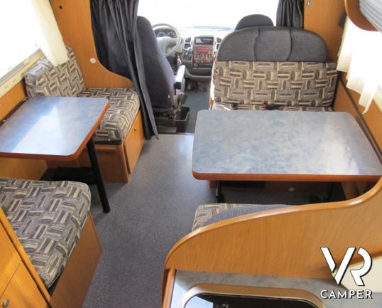 Laika Ecovip 2.1 Classic: camper usato mansardato 5 posti letto, con climatizzatore, inverter, portabici