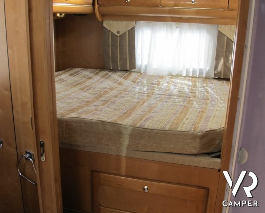 Rapido 9097 F: camper motorhome usato con pochi chilometri, 4 posti letto, veranda e garage