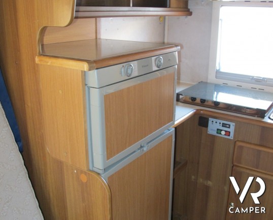 Rimor Super Brig 628: Camper usato mansardato 6 posti letto, con frigorifero grande, veranda, portamoto