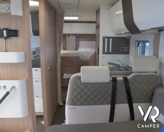 Burstner Ixeo I 690 G_camper motorhome_letti gemelli in coda_letto basculante_camper con garage_italiavr vendita camper torino druento