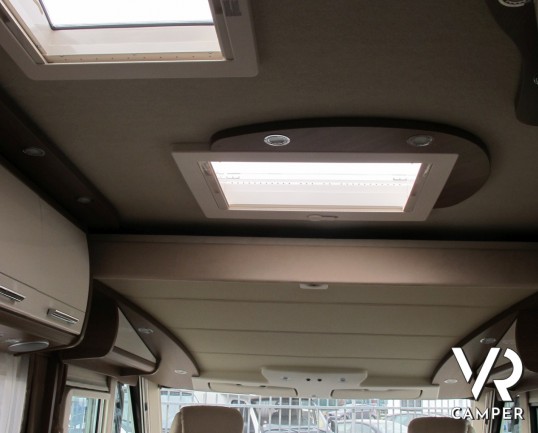 Carthago C-Tourer I 144 LE Epic_camper motorhome_camper pochi chilometri_camper 2017_veranda_portabici_antenna satellitare