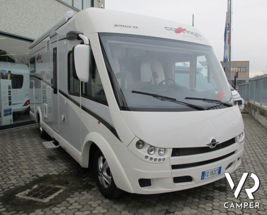 Carthago C-Tourer I 144 LE Epic_camper motorhome_camper pochi chilometri_camper 2017_veranda_portabici_antenna satellitare