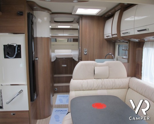 Carthago C-Tourer I 144 LE Epic_camper motorhome_camper pochi chilometri_camper 2017_veranda_portabici_antenna satellitare