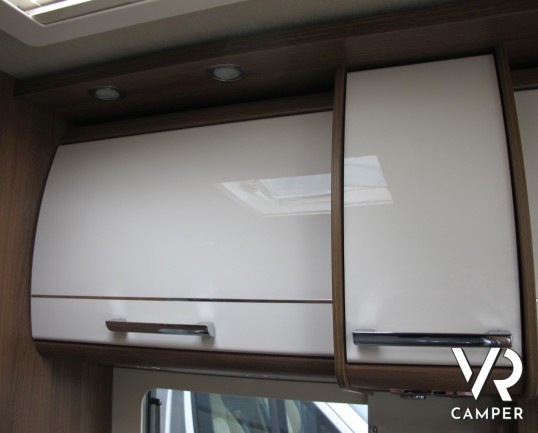 Carthago C-Tourer I 144 LE Epic_camper motorhome_camper pochi chilometri_camper 2017_veranda_portabici_antenna satellitare