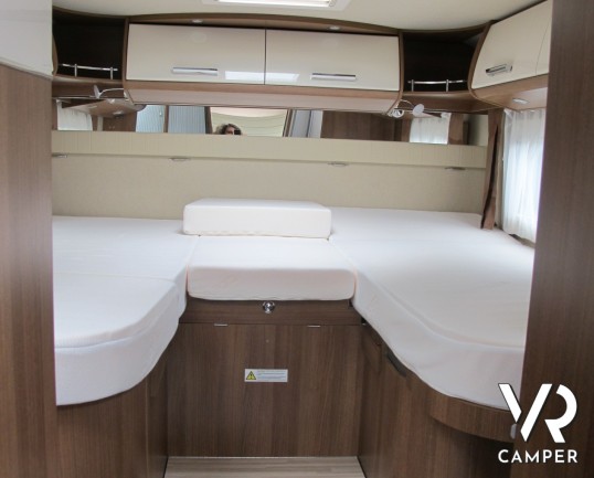 Carthago C-Tourer I 144 LE Epic_camper motorhome_camper pochi chilometri_camper 2017_veranda_portabici_antenna satellitare