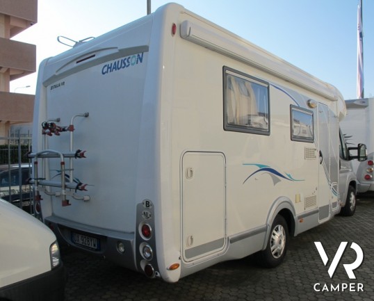 Chausson Welcome 72_camper semintegrale_camper usato_letto nautico_comoda dinette_camper con garage_camper usati occasione_concessionara vendita campe