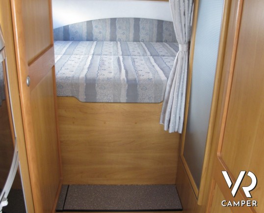 Hymer B 644_camper usato motorhome_camper 4 posti_letto matrimoniale_letto basculante_ampia dinette_garage_camper usato occasione_ottime condizioni_i