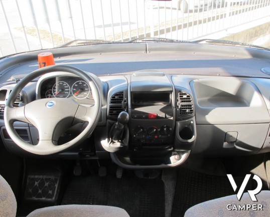 Hymer B 644_camper usato mansardato_camper 4 posti_letto matrimoniale_letto basculante_ampia dinette_garage_camper usato occasione_ottime condizioni_i