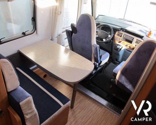 Hymer Exsis 522 - motorhome compatto con garage