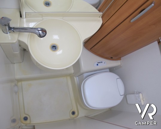 Hymer Exsis 522 - motorhome compatto con garage