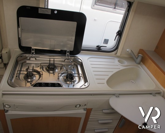 Hymercamp C 594: camper mansardato usato con 6 posti letto, letti a castello e basculante matrimoniale, camper occasione, vendita camper torino e drue