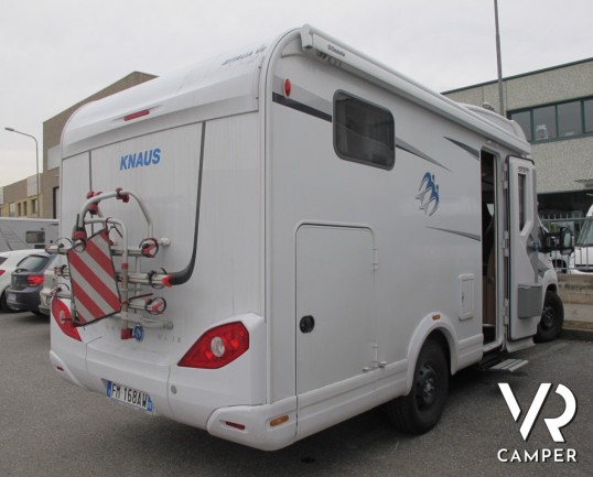 Knaus Sky Wave 650 MG_camper semintegrale_camper letto matrimoniale_ampia dinette_camper con garage_camper in vendita a torino druento