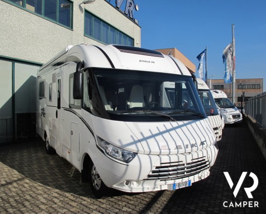 Laika Ecovip 712: camper motorhome usato con 4 posti letto, veranda, riscaldamento Truma Combi 6E