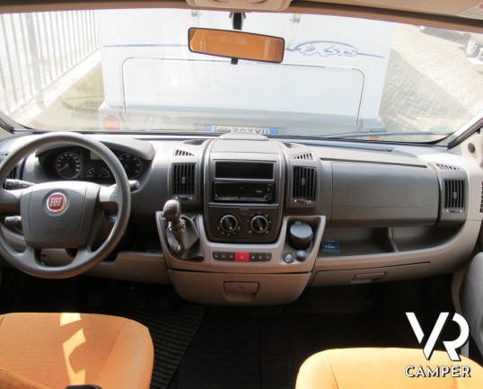 papillon gullier 580_camper_furgonato_con_garage_ampia_dinette_letto_basculante_occasione_camper_in_offerta_concessionaria_camper_e_caravan_torino_dru