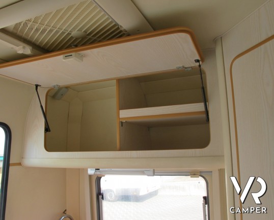 papillon gullier 580_camper_furgonato_con_garage_ampia_dinette_letto_basculante_occasione_camper_in_offerta_concessionaria_camper_e_caravan_torino_dru