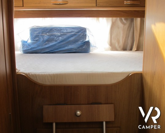 Rimor Super Brig 687_camper mansardato usato con garage_ampia dinette_bagno con doccia separata_camper usati occasione_concessionaria camper torino dr